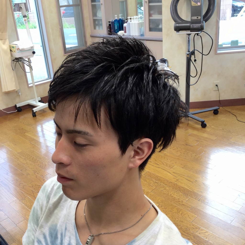 初めてのパーマにおすすめ！ (ツーブロックショートヘアー) アラカワhomme｜松本市メンズヘアーサロン アラカワオム